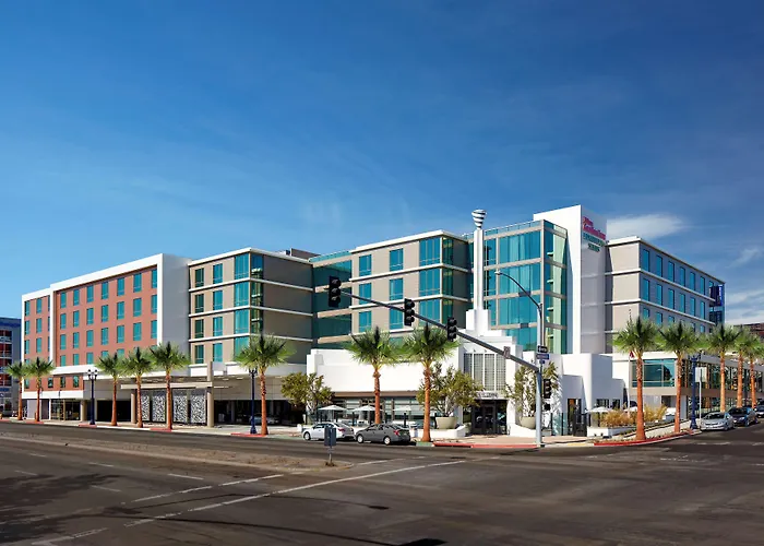 Hilton Garden Inn San Diego Downtown/Bayside, CA